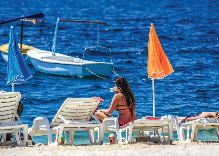 Put Lokvice I Apartamento Trogir